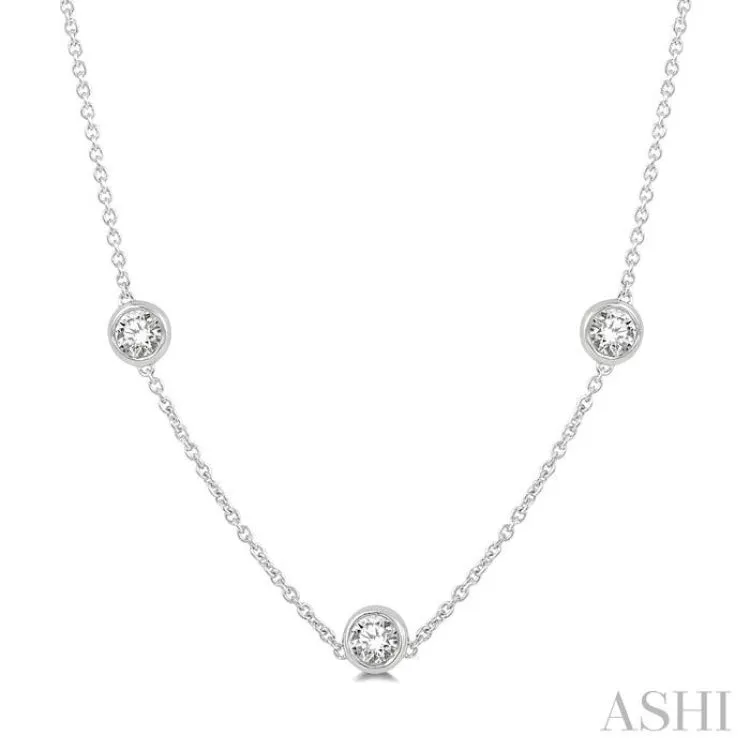 2 Ctw Round Cut Diamond Fashion Necklace in 14K White Gold