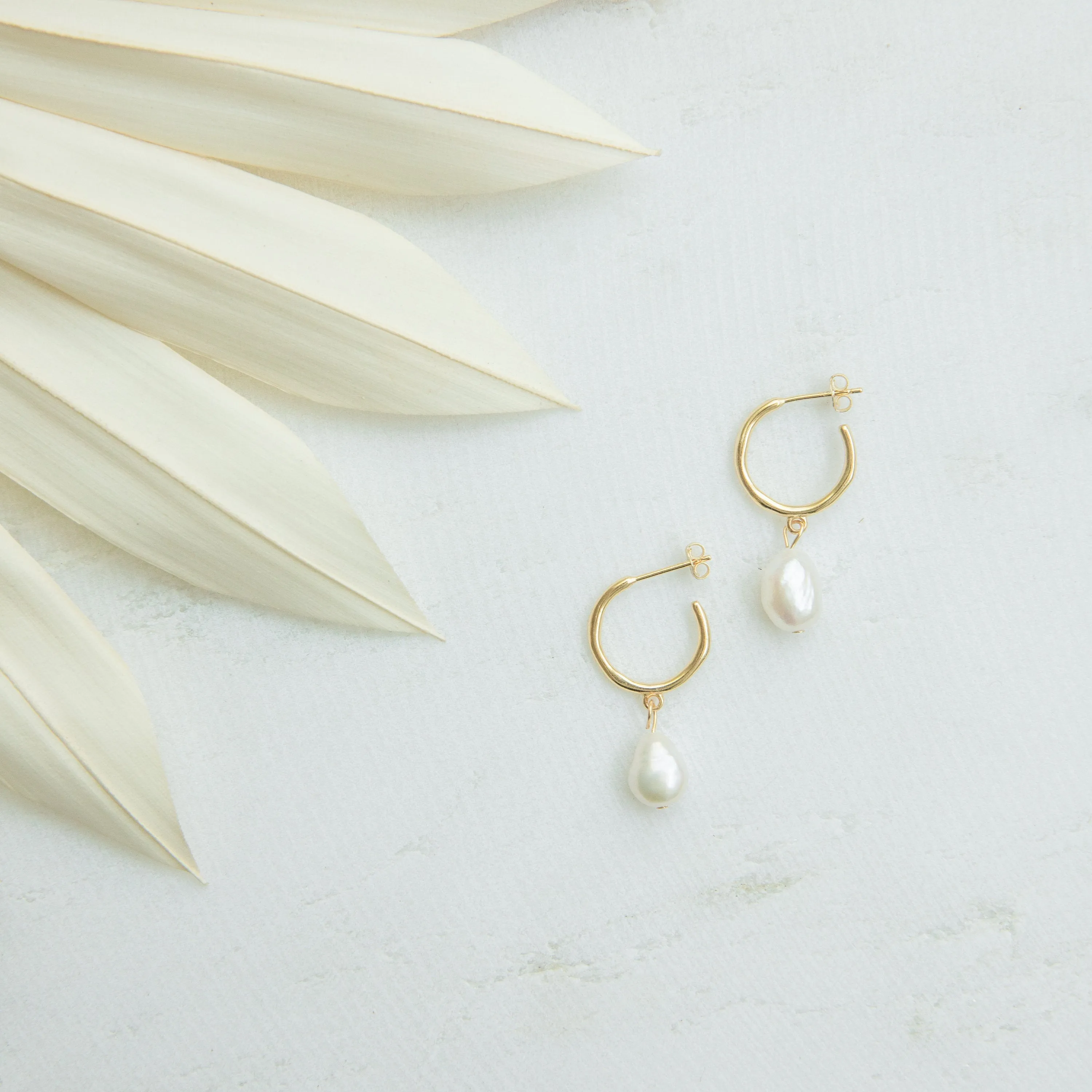 Margot Pearl Hoops