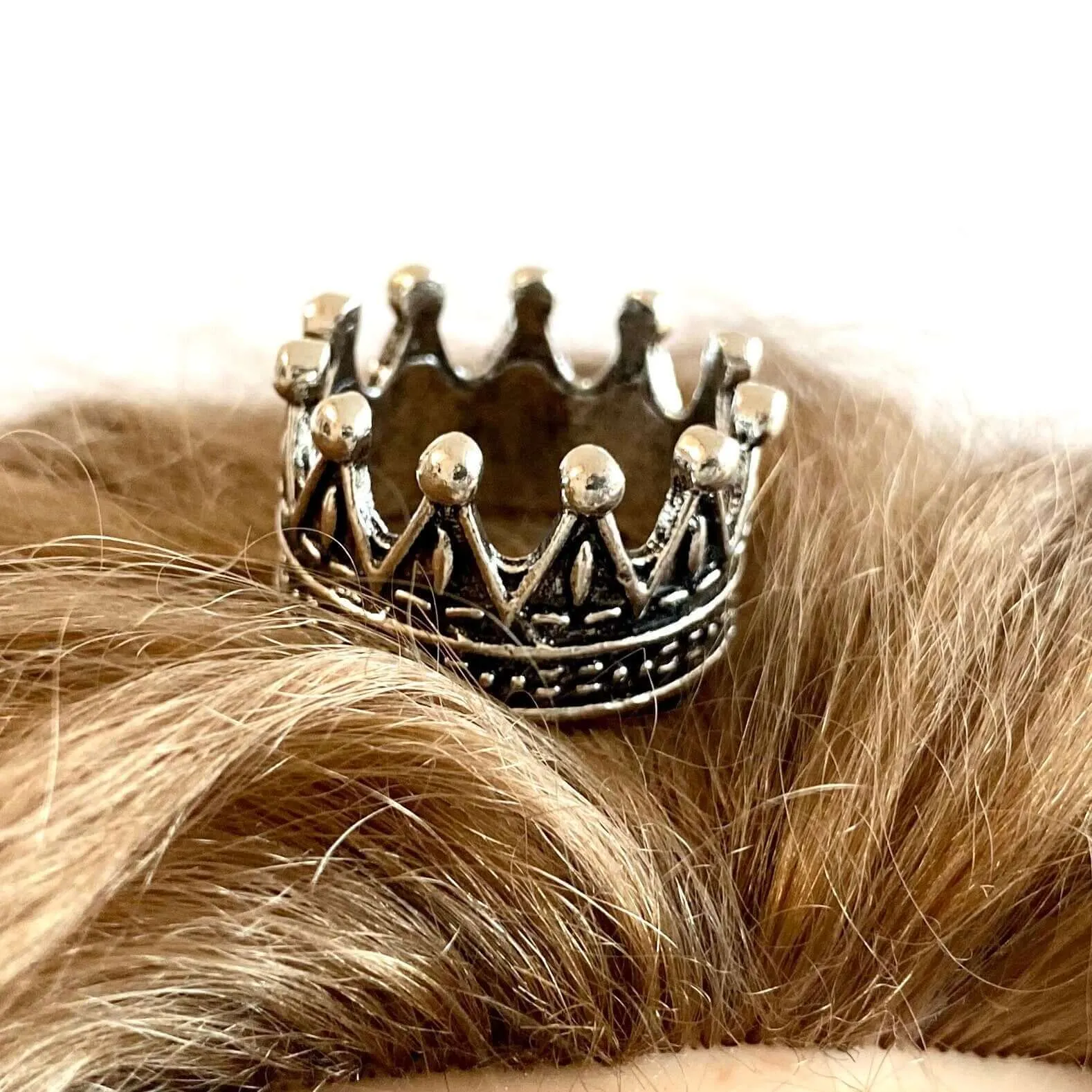 Metal Doll Crown Dollhouse Miniature 1/12 scale