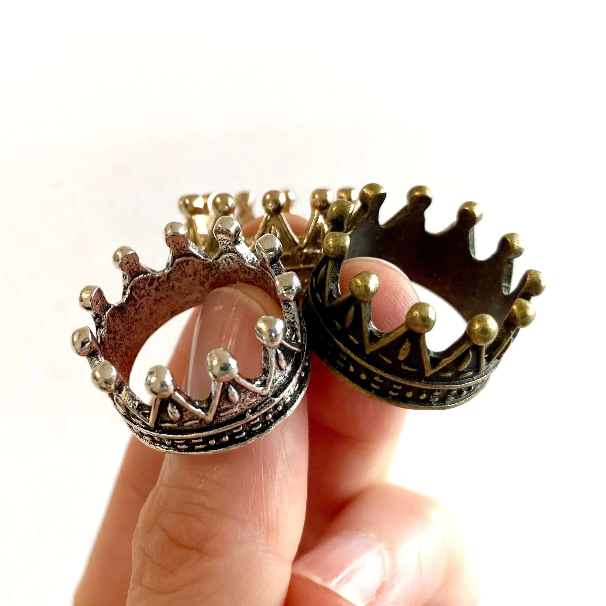 Metal Doll Crown Dollhouse Miniature 1/12 scale