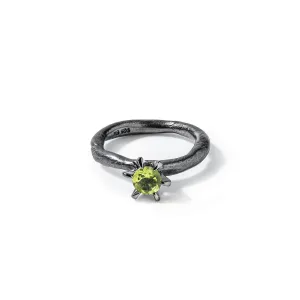 Zei Peridot Ring (Black Ruthenium)